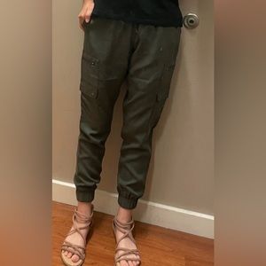 Banana Republic green pants